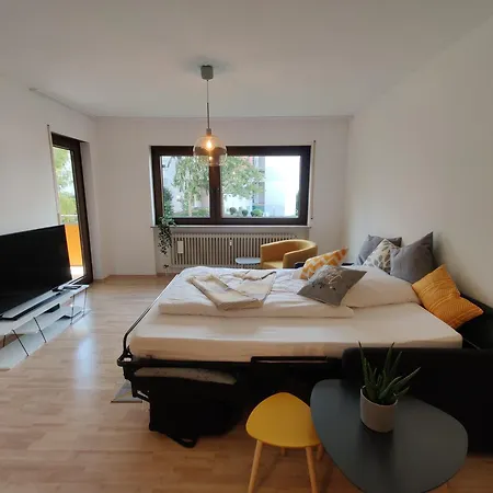 81qm, 3 Bedroom, King-bed, Parking, Fast Wifi, Netflix