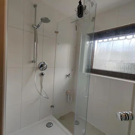 81qm, 3 Bedroom, King-bed, Parking, Fast Wifi, Netflix Waiblingen (Stuttgart)