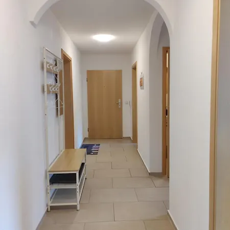 Apartment 81qm, 3 Bedroom, King-bed, Parking, Fast Wifi, Netflix *